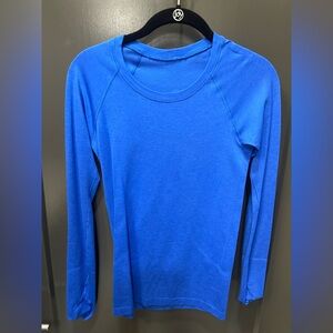 Lululemon swiftly tech long sleeve size 4